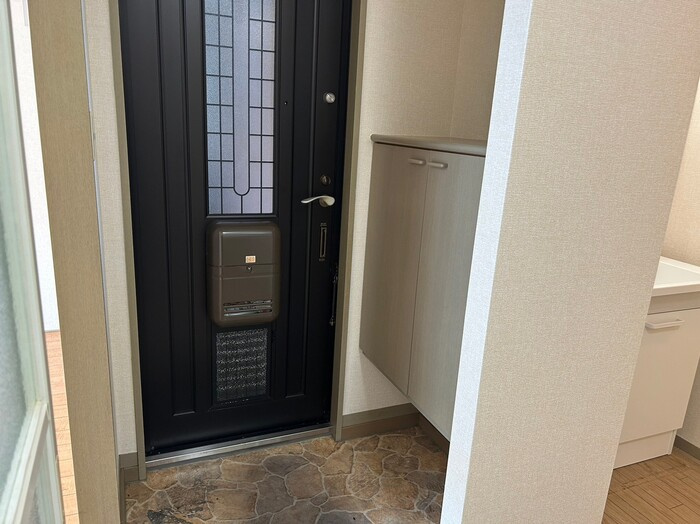 ロイヤルファミールⅡ　Aの玄関