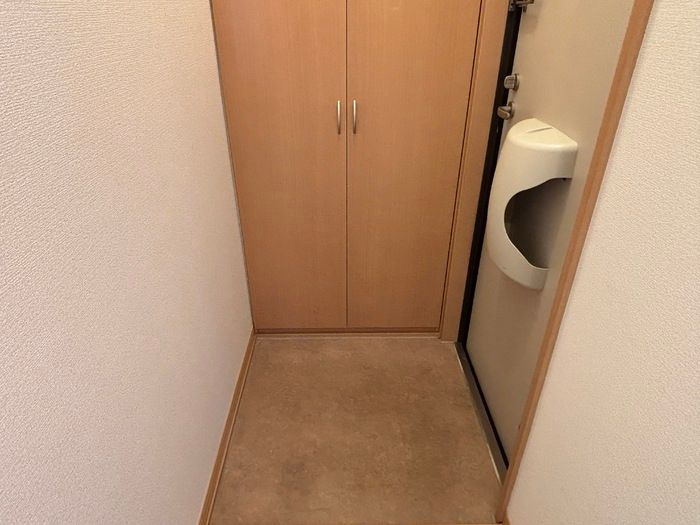 エトワールＫＵＲＩＭＯＲＩ　Ａの玄関