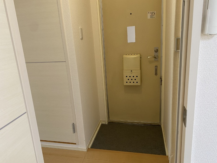 メゾン神中の玄関