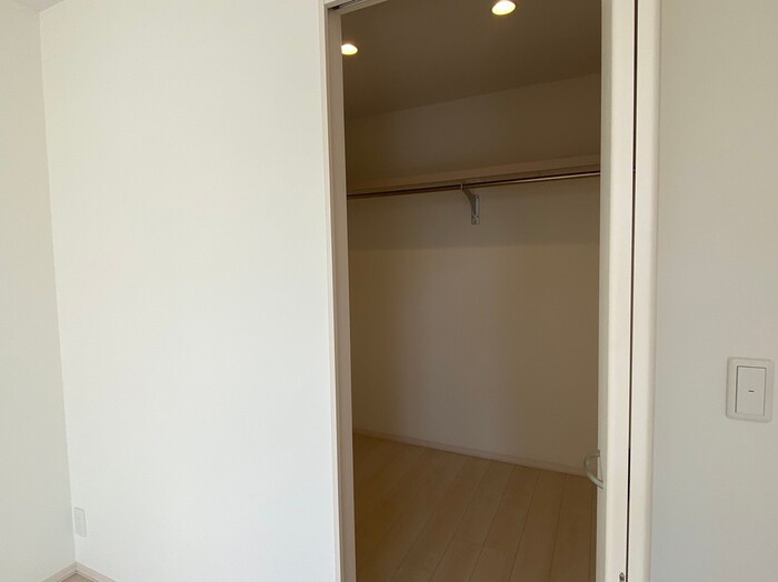 高木町M貸家の収納