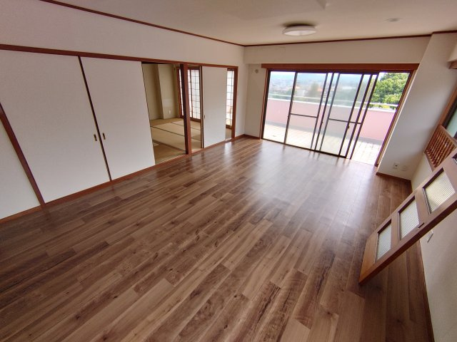 【居間・リビング】 | 宝塚ヒルズ