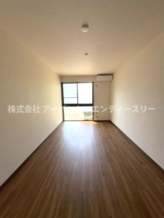プレジールフォレストの洋室