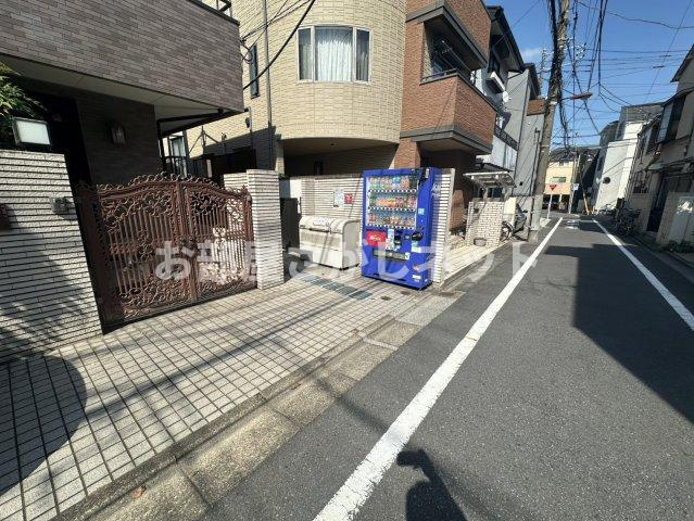 メゾネット平山【おとり物件なし】#学生・社会人にオススメ！初期費用分割払いOK！のエントランス