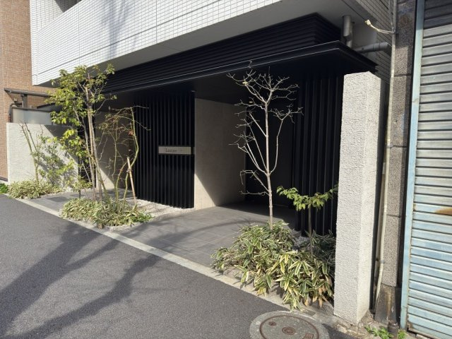 ラクラス浅草のエントランス