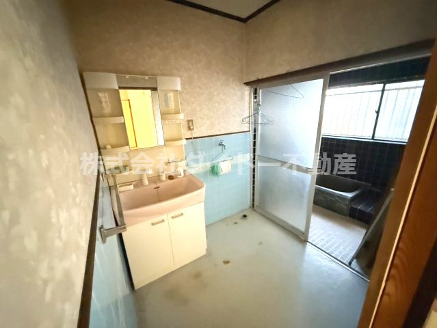 飯塚市伊岐須の一戸建ての洗面所