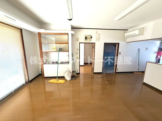 飯塚市伊岐須の一戸建ての居間・リビング