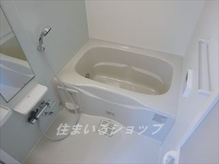 ティ・シュティルⅤの浴室|追い焚き・浴室暖房乾燥機あり