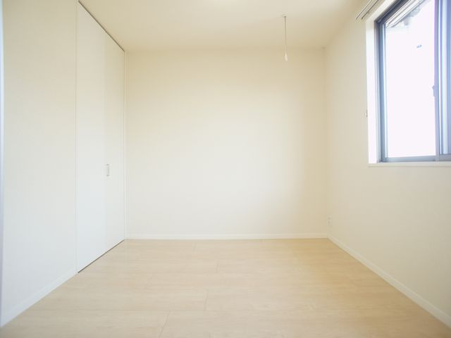 【子供部屋】 | Ｌｅ　Ｌｉｅｎ (ル リアン）Ⅰ | お部屋がスッキリ！充実収納付きです♪