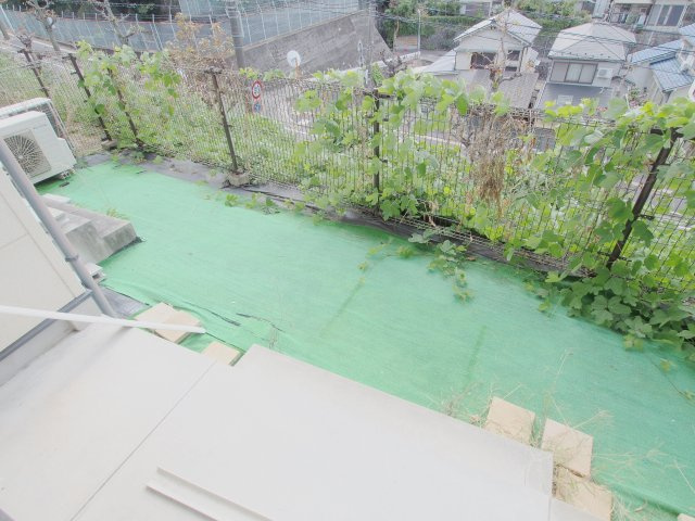 アコレ府中 Aの庭