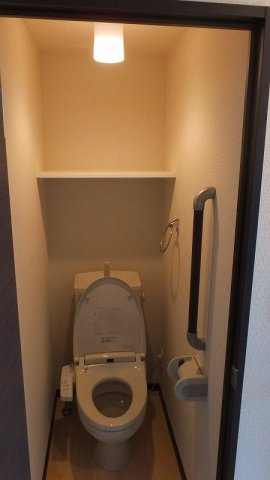 レオネクストクレスト天神の居間・リビング