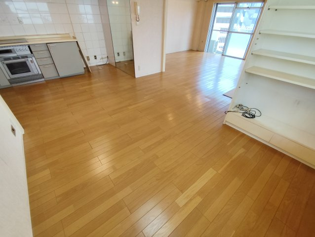 辰巳橋マンションの居間・リビング