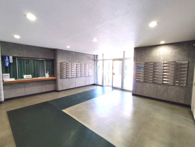 辰巳橋マンションのロビー