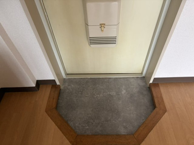 【玄関】