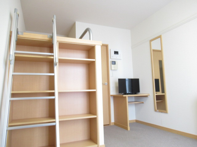 レオパレスルピナス　川上の子供部屋