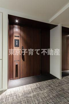 パークホームズ文京小石川ヒルテラスの玄関