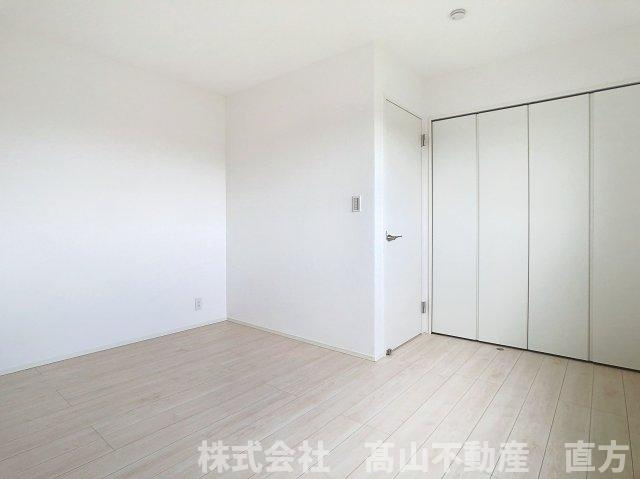 直方市大字植木のアパートの寝室