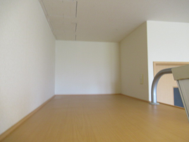 レオパレスアズサの寝室