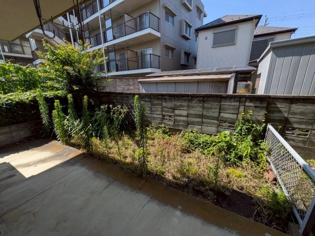 コスモ坂戸の庭