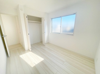 【収納】 | ☆☆☆新築住宅　内郷高坂町２期　限定１棟！！オール電化♪ご案内随時受付中です♪ | 各室収納あり！！