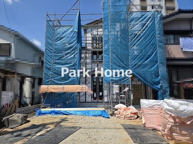 高知市神田 -8期1棟1- 新築戸建ての駐車場|2026.8月：建築中