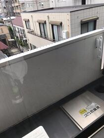 ジュエリー世田谷のバルコニー|※別部屋参照