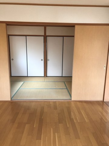 ビュースカイの内装|明るい室内です