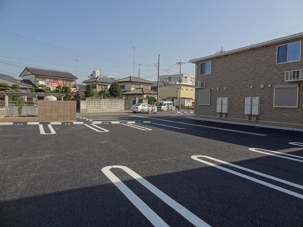 ルピナス・リバーＡの駐車場|駐車場に車を止められます