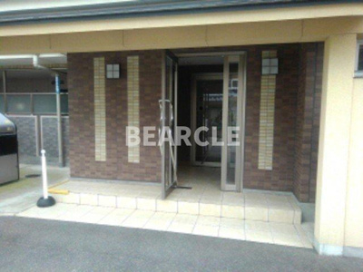 【エントランス】 | ヌウボー塩小路 | 建物の内部です