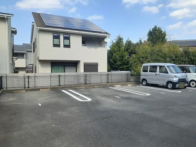 アニバーサリーの駐車場