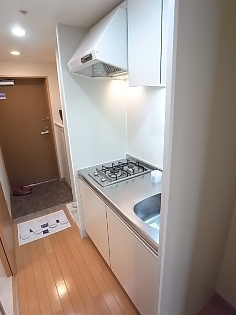 レジディア三宮東のキッチン