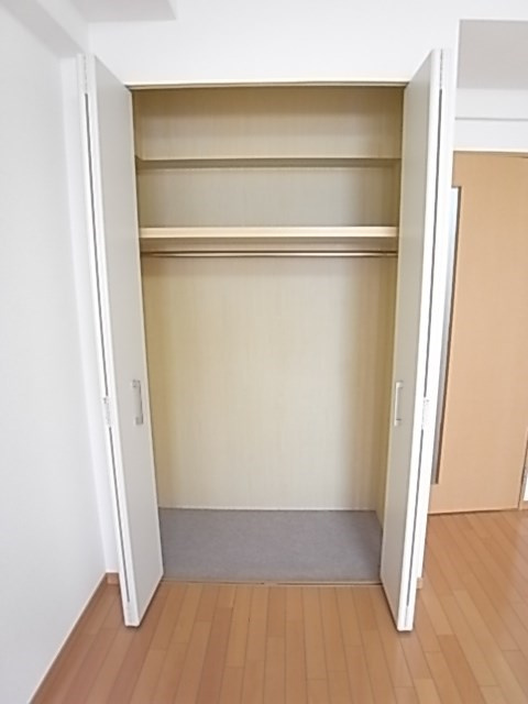 レジディア三宮東の収納