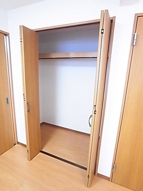 山本通ハイツの収納
