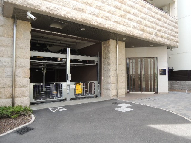 プレサンス三宮エレガンシアの外観