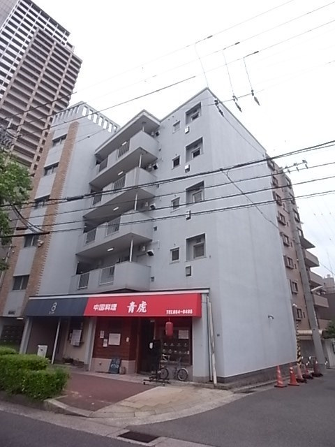 メゾン琵琶の外観