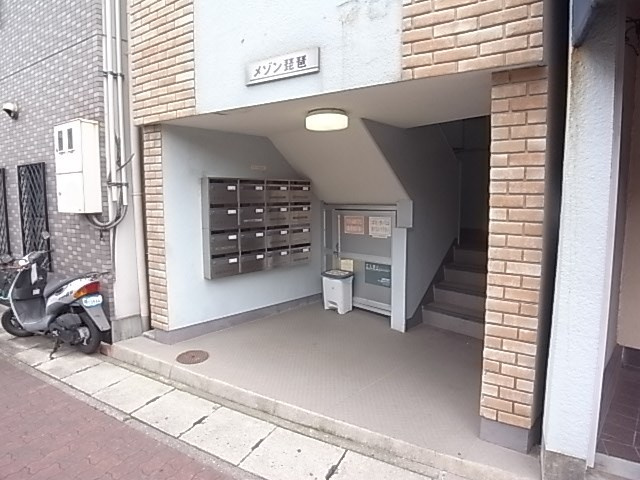 メゾン琵琶の外観