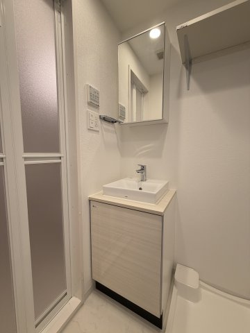 エスリード難波VALOREの洗面所