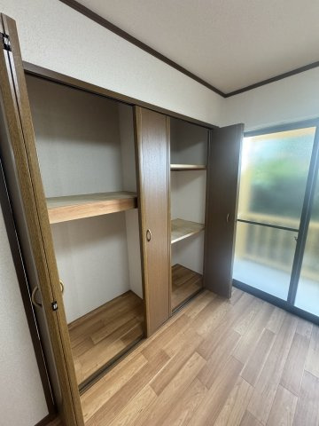 西尻池1丁目戸建貸家の収納