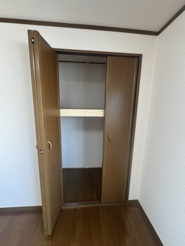 西尻池1丁目戸建貸家の収納