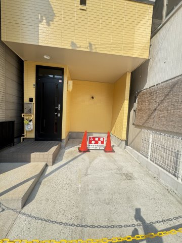 西尻池1丁目戸建貸家のエントランス