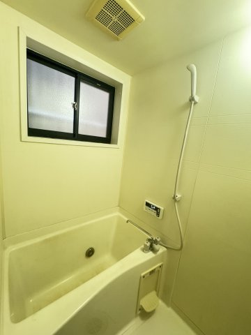 西尻池1丁目戸建貸家の浴室