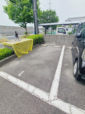パールレジデンスⅡの駐車場