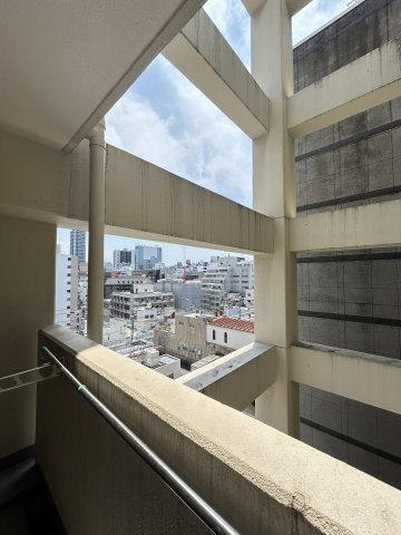 大阪謄写館ビルの展望
