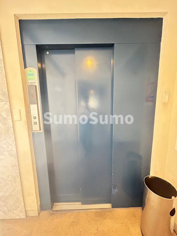 北野コーポラスのロビー