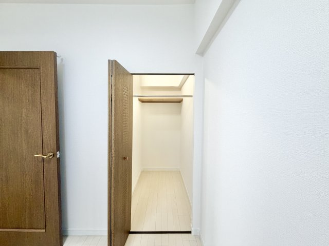 宝マンション滝ノ水第七の収納|洋室①収納