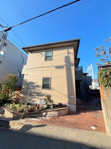 フルール岡本の外観