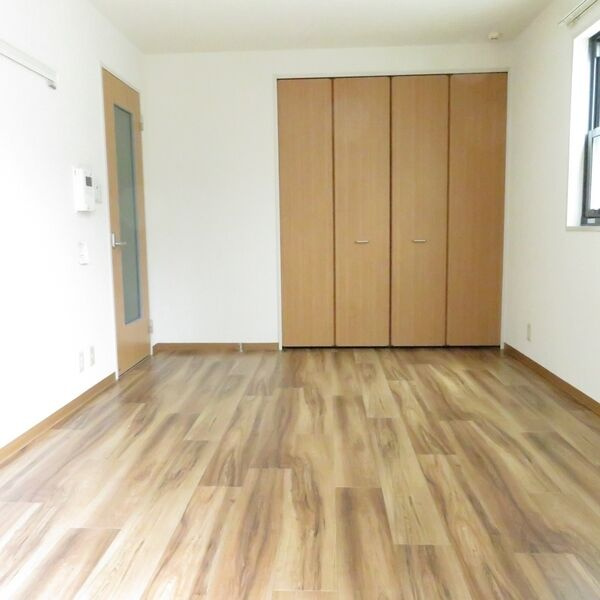 フルール岡本の寝室