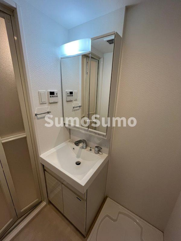 S-RESIDENCE堺筋本町Unoの洗面所