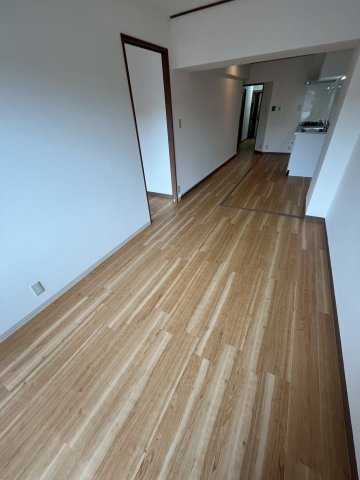 日商岩井上甲子園マンションの内装