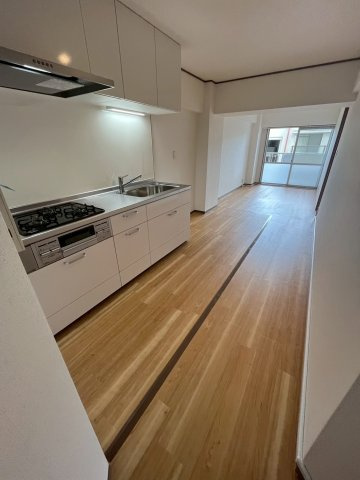 日商岩井上甲子園マンションの居間・リビング