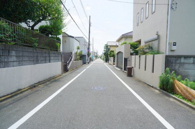 中町４　土地の前面道路含む現地写真|東側　公道　幅員約5.9m　接道約12.6m
